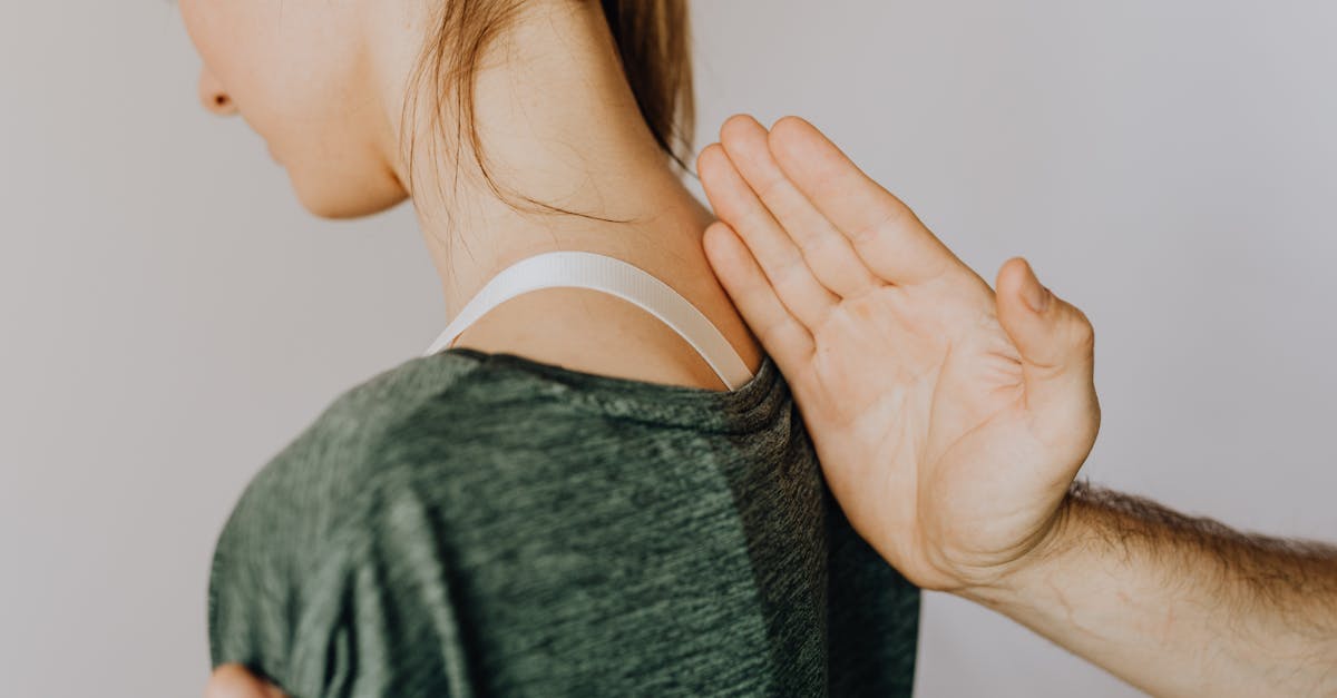 discover effective solutions and insights for managing thoracic spine pain. learn about common causes, treatment options, and preventive measures to improve your quality of life and maintain a healthy back.