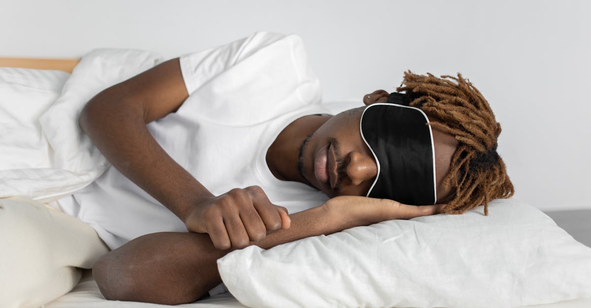 découvrez l'importance de la posture de sommeil pour une meilleure santé et des nuits réparatrices. découvrez des conseils et des techniques pour améliorer votre position de sommeil, réduire la douleur et améliorer votre bien-être général.