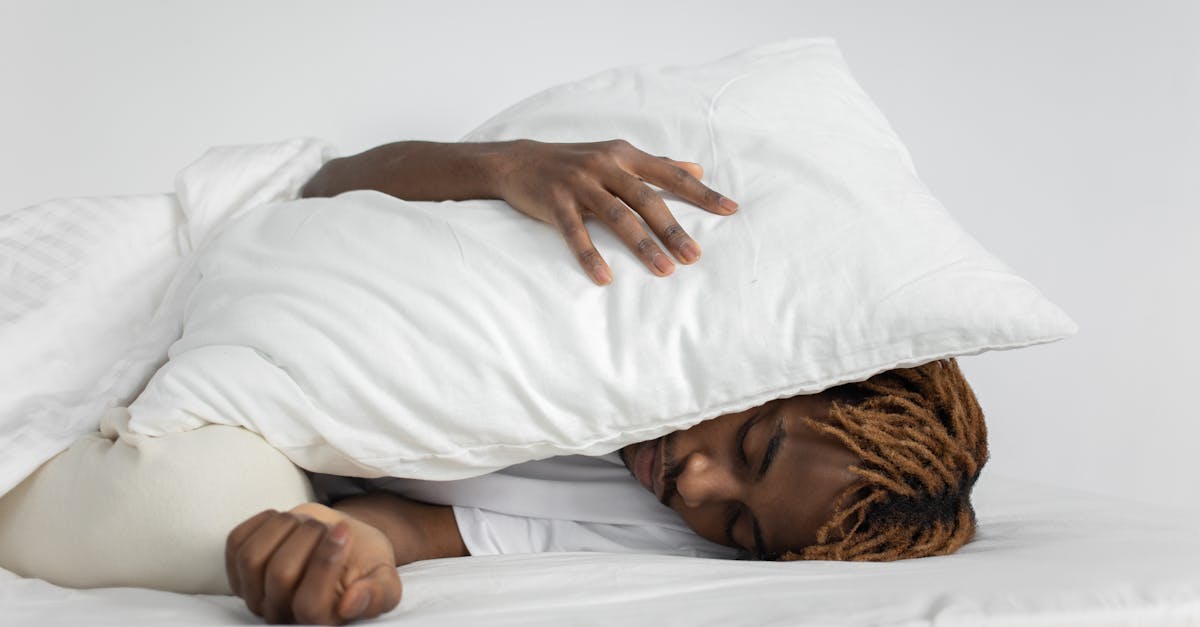 discover the best sleep positions for a restful night. learn how different postures can impact your health, comfort, and overall sleep quality. find tips to optimize your sleep and wake up refreshed.