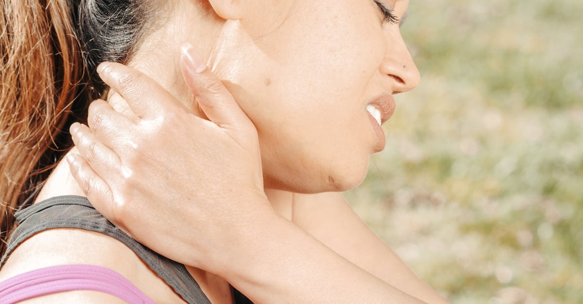discover effective solutions and insights for managing shoulder pain. explore causes, treatments, and tips to alleviate discomfort and improve mobility in our comprehensive guide.