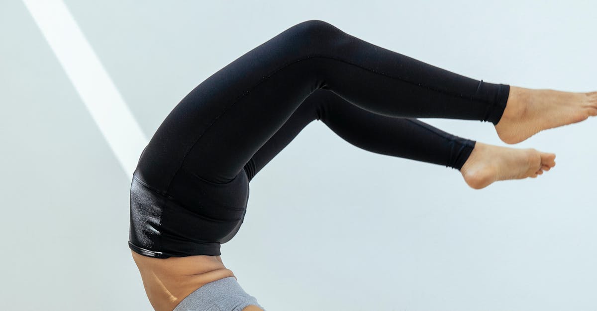 discover effective core strengthening exercises to enhance stability, improve posture, and boost overall athletic performance. tailored for all fitness levels, our guide provides step-by-step techniques to build a stronger core and promote lasting health.