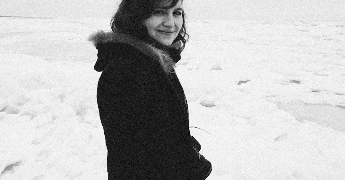 discover insights on frozen shoulder, its causes, symptoms, and effective treatment options to regain mobility and alleviate pain. learn how to manage and recover from this condition for a healthier, more active lifestyle.