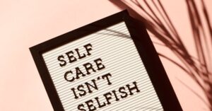 explore the concept of holistic living, a lifestyle that emphasizes the interconnectedness of body, mind, and spirit. discover practices and tips to achieve balance and harmony in your life, promoting overall well-being and personal growth.