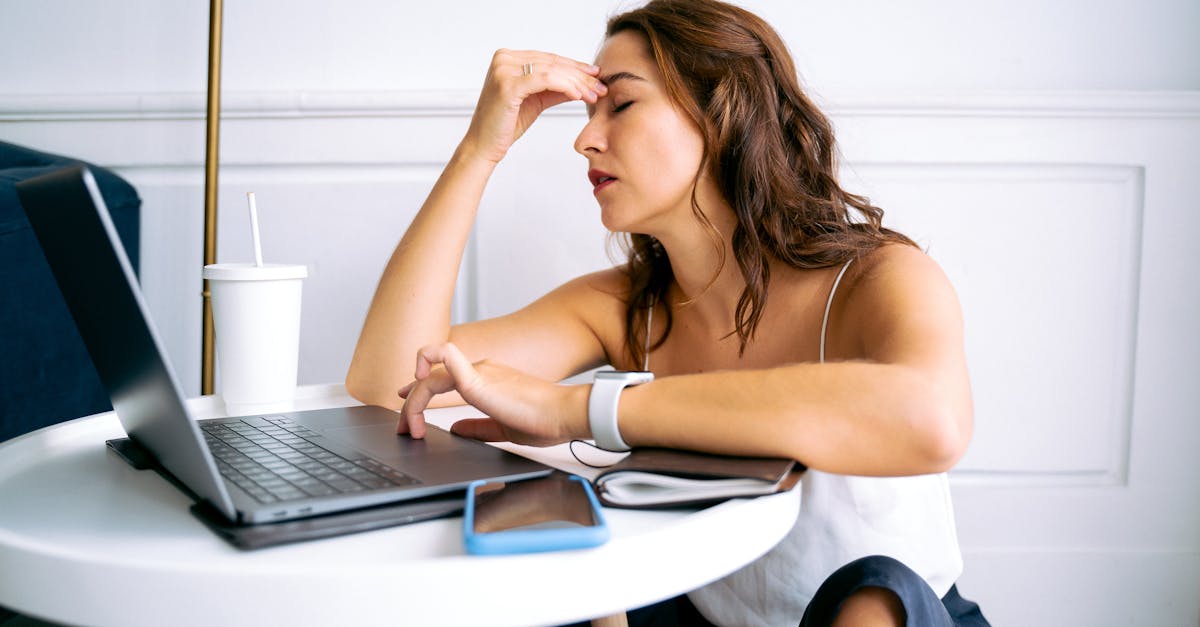discover effective insights and solutions for hormonal headaches. learn about triggers, symptoms, and treatment options to alleviate discomfort and enhance your well-being.