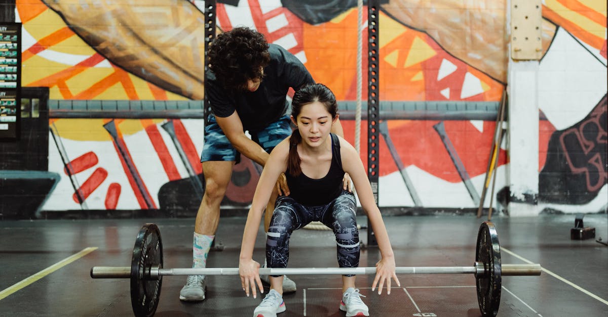 discover effective lifting techniques to enhance your strength and prevent injuries. learn the best practices for safe and efficient lifting in various environments, whether at home or in the gym.