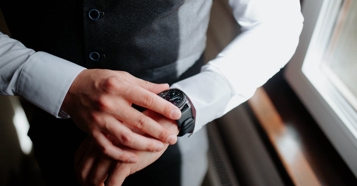 discover everything you need to know about rotator cuff injuries, including causes, symptoms, treatment options, and tips for prevention. get expert insights to understand this common shoulder condition and improve your recovery.