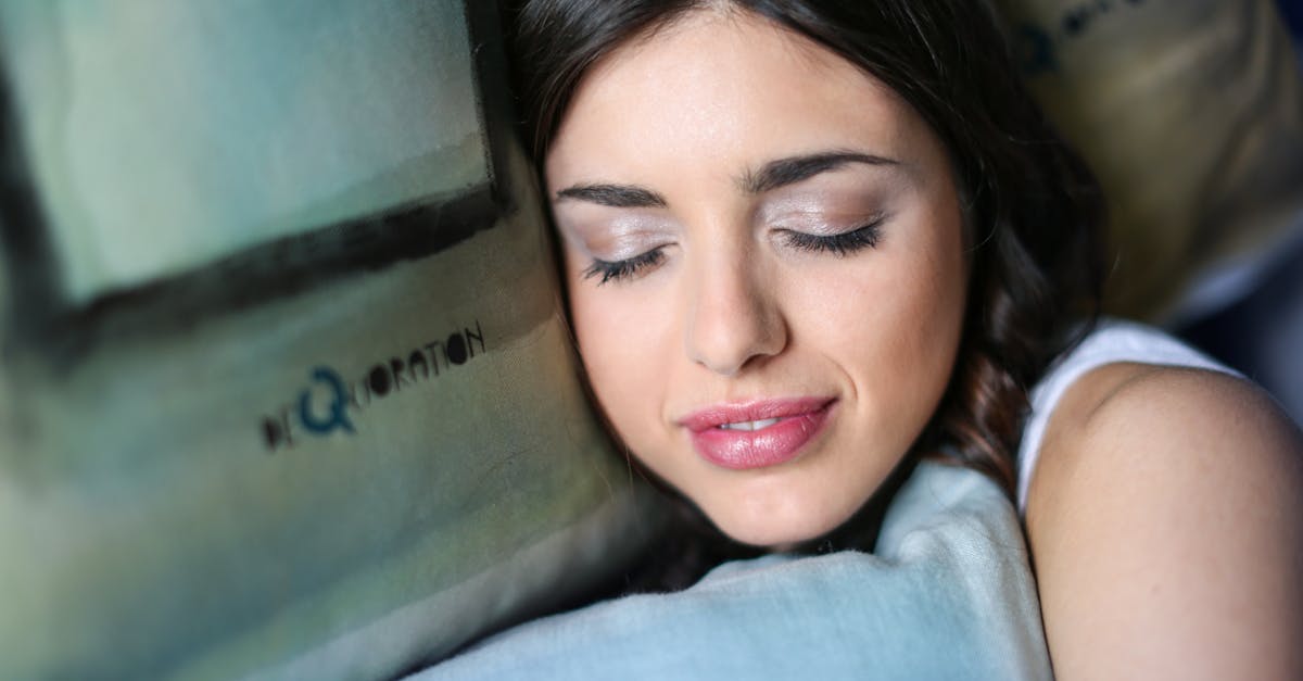 discover the ultimate guide to sleep positions and how they impact your health and comfort. explore the benefits and drawbacks of various sleeping styles to find the perfect position for a restful night’s sleep.