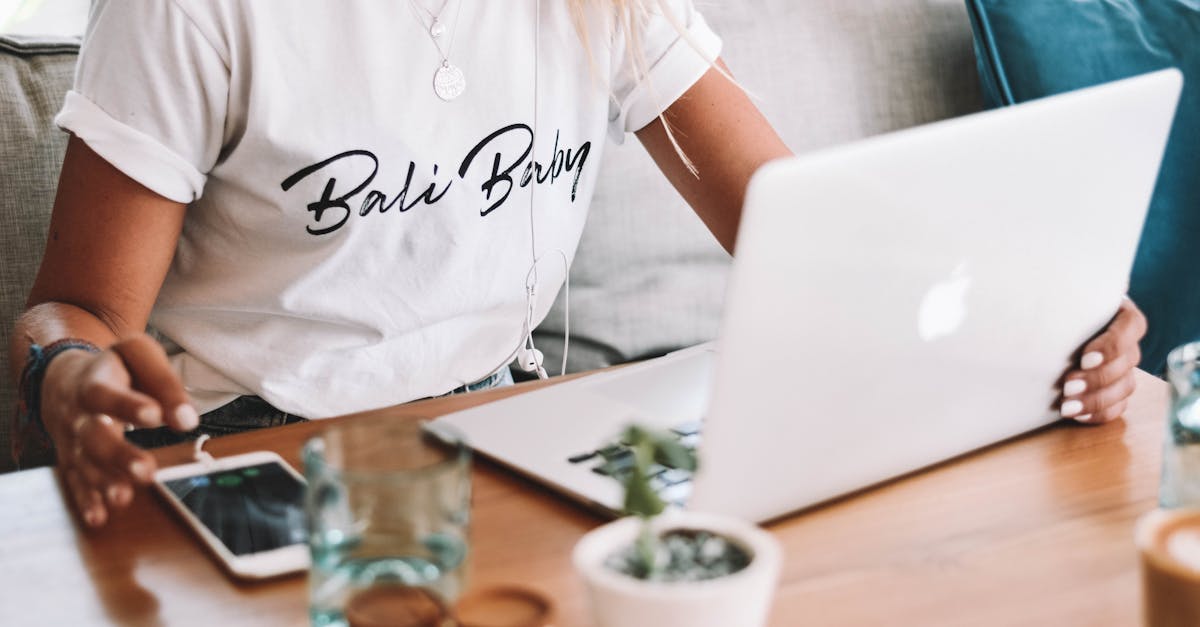 discover effective solutions to combat tech neck, a common issue caused by prolonged smartphone and computer use. learn about preventative measures, stretching exercises, and ergonomic tips to maintain better posture and relieve neck pain.