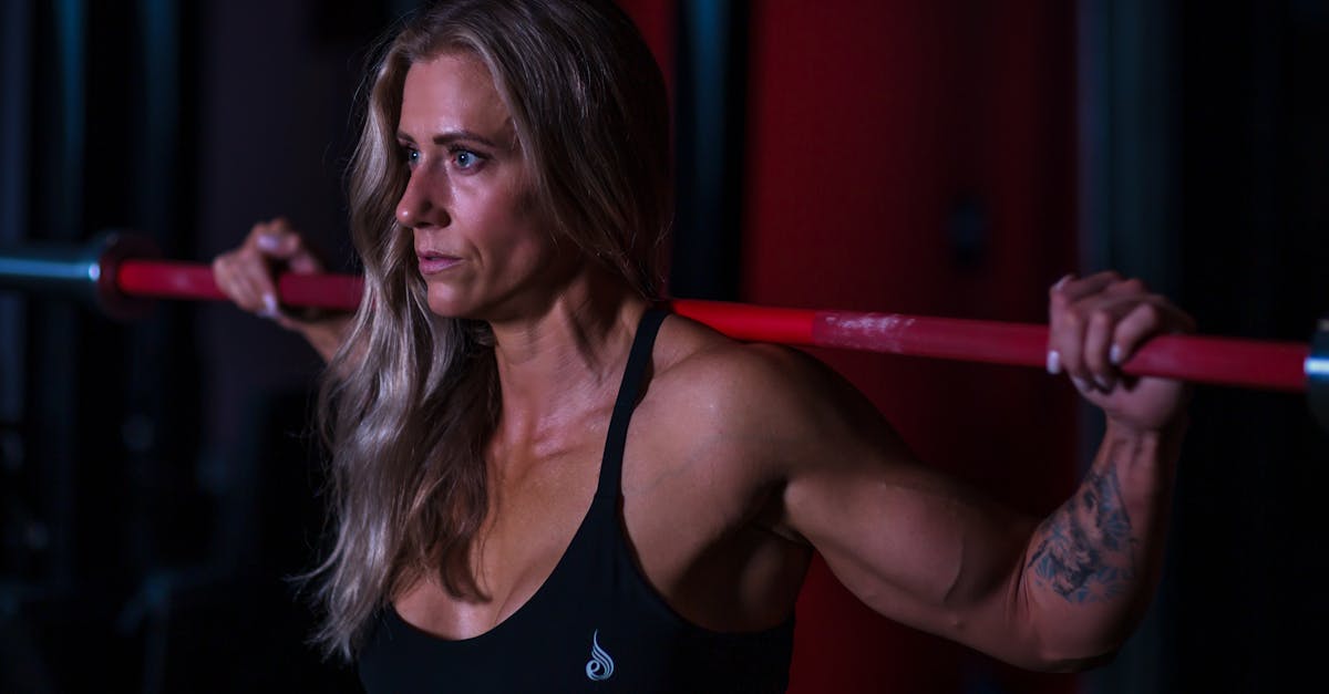 explore effective lifting techniques to enhance your strength and prevent injuries. discover tips and best practices for safe lifting, whether at the gym or in daily activities.