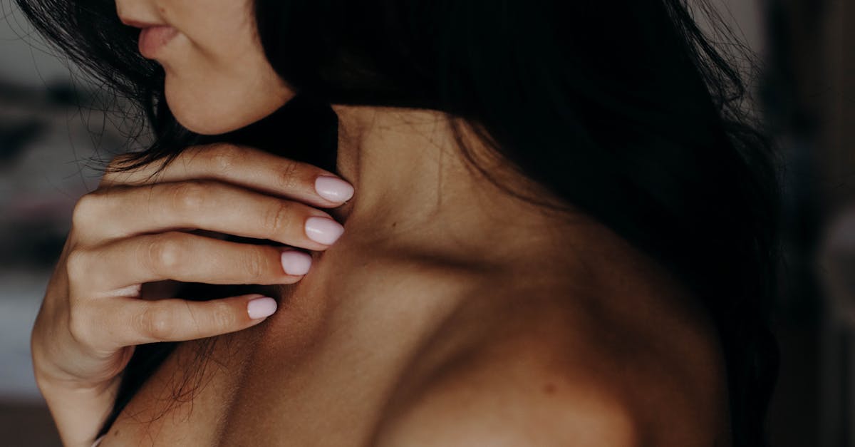 discover effective strategies to relieve neck stiffness and improve mobility. learn about causes, treatments, and exercises to ease discomfort and enhance your overall wellness.