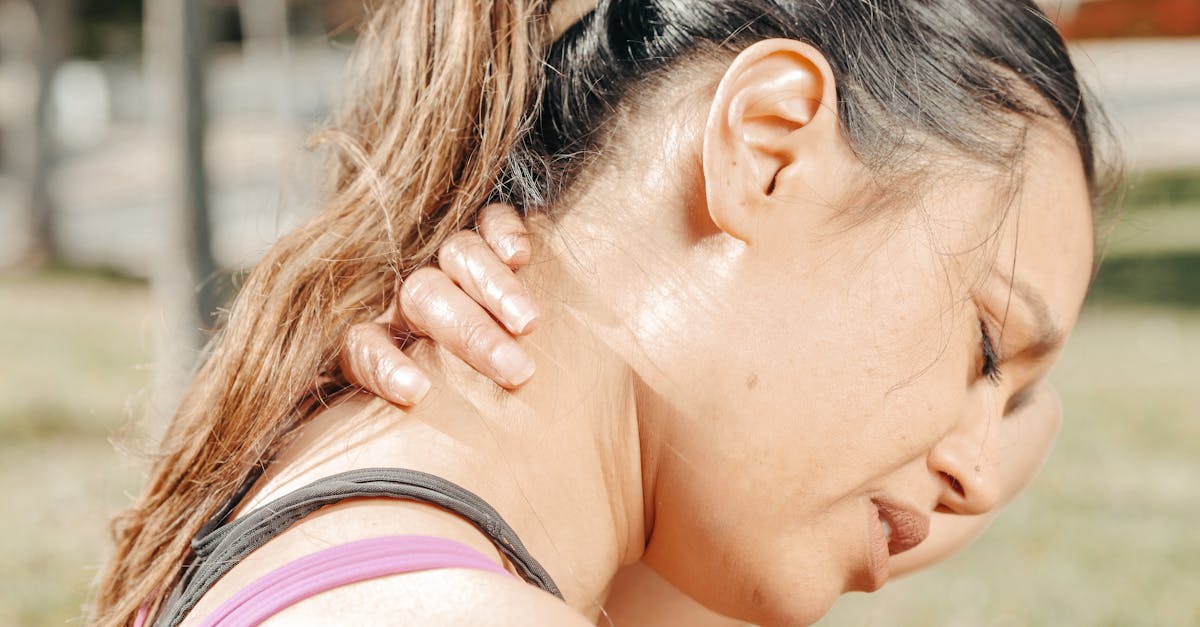 discover effective solutions and treatments for shoulder pain. learn about the causes, symptoms, and expert tips for relief to help you regain mobility and improve your quality of life.