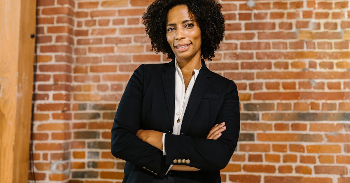 discover effective strategies for posture management to enhance your overall well-being. learn how to maintain proper alignment, relieve discomfort, and boost your productivity with expert tips and exercises.