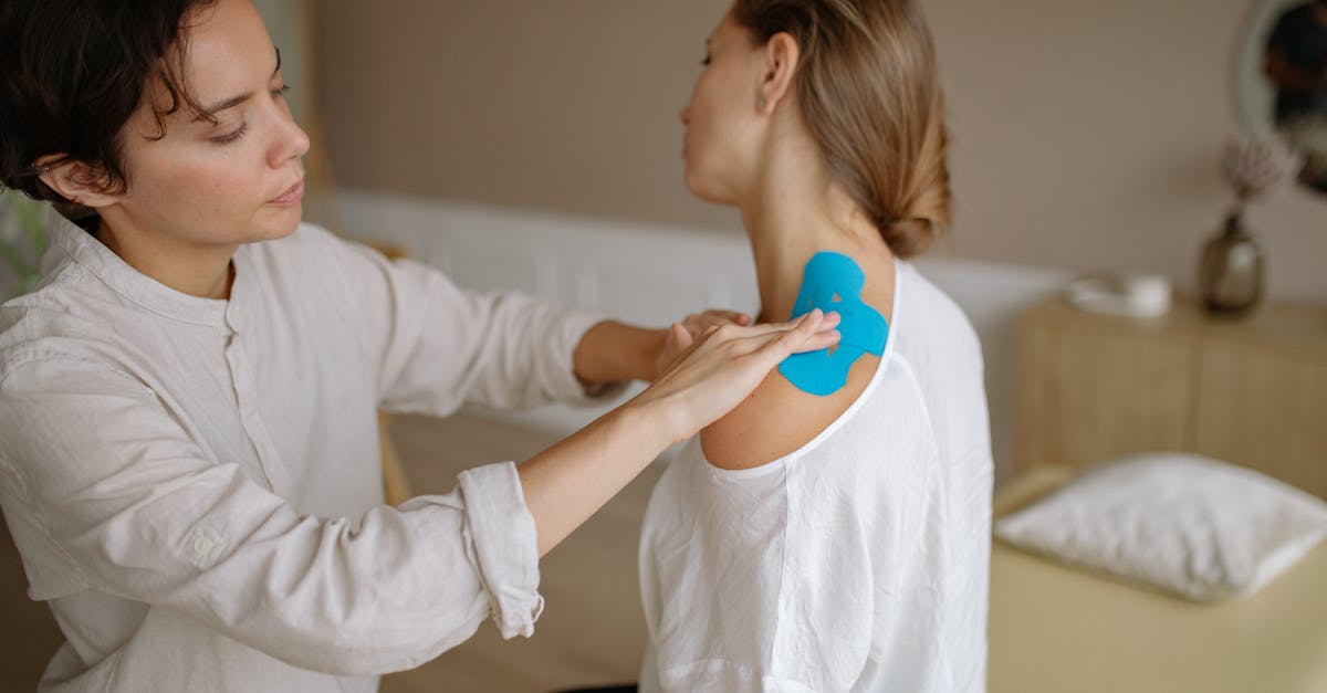 discover effective solutions and insights for managing shoulder blade pain. learn about common causes, treatments, and preventive measures to enhance your comfort and mobility.