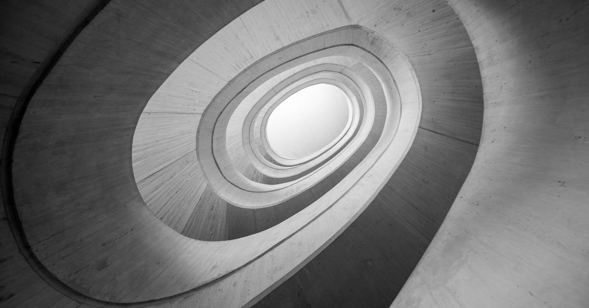 explore the depths of fear and psychological tension in 'vertigo', a thrilling cinematic masterpiece by alfred hitchcock that delves into obsession and the complexities of the human mind.