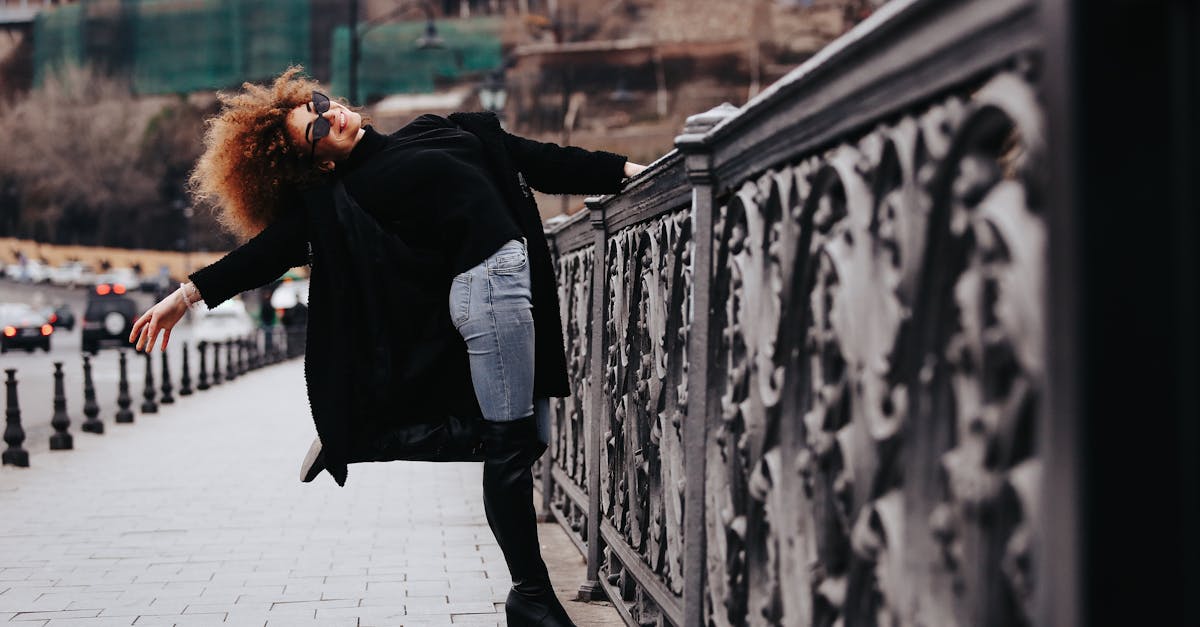 discover the importance of good posture, tips for improving it, and how proper alignment can benefit your health and well-being. learn effective exercises and strategies to maintain a healthy posture every day.